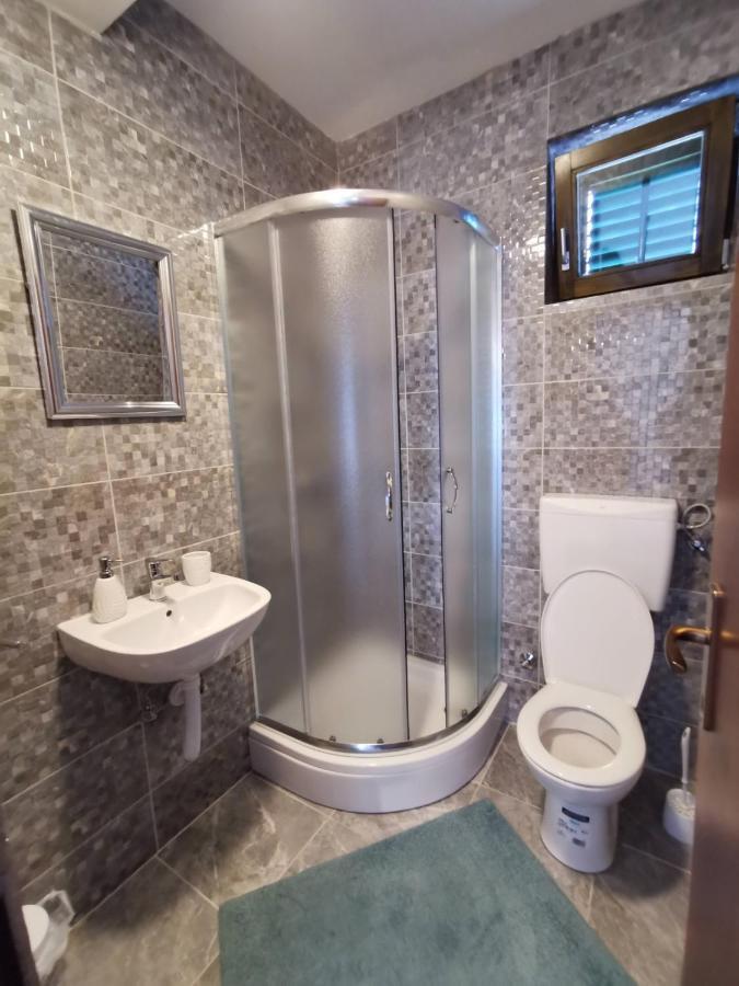 Kuca Za Odmor Obitelji Pedisic Vila Banj Exterior foto